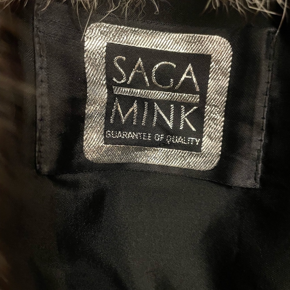 MINT cond GENUINE fully let out SAGA black MINK FUR cape with pastel FOX trim - Picture 5 of 10